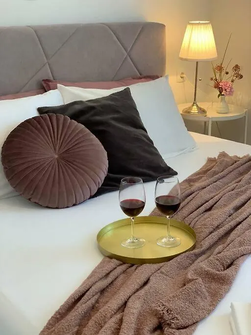 Tina'S Sunshine Apartment Trogir 0*,